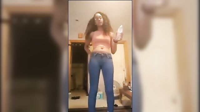 Home made piss jeans Piss Pee Porn